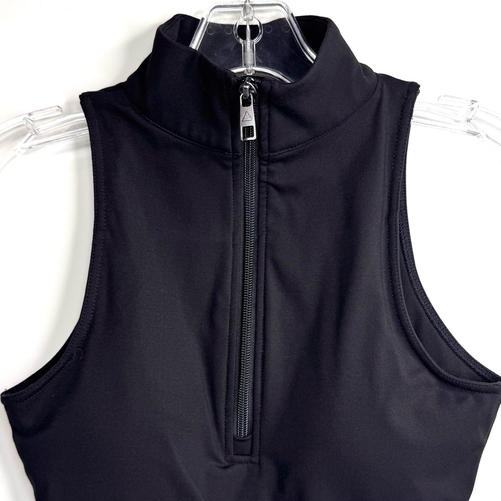 Vitality Black Athletic Tank Top Women’s Size XS
Cropped 1/2 Zip - Picture 3 of 12